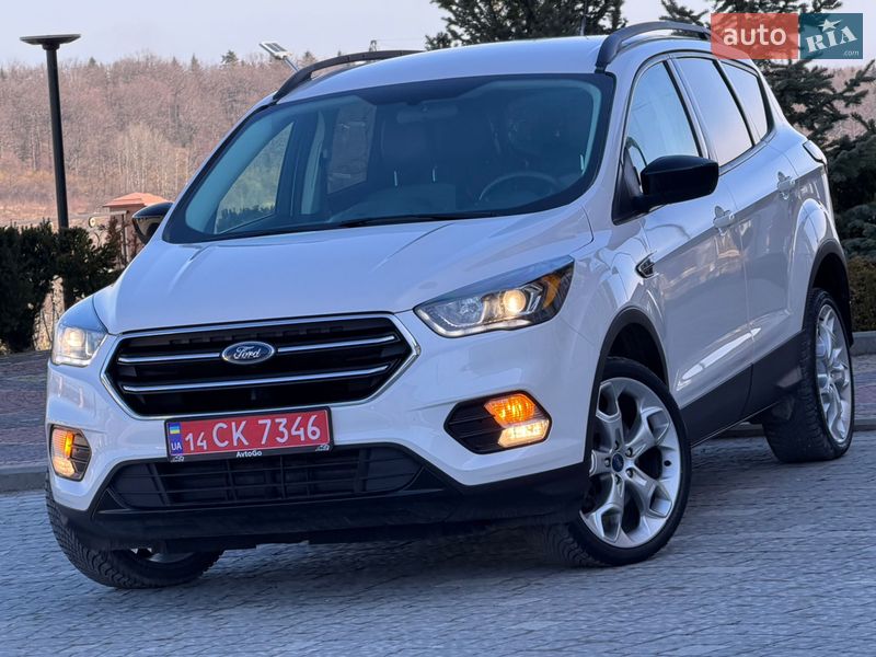 Позашляховик / Кросовер Ford Escape 2018 в Дрогобичі