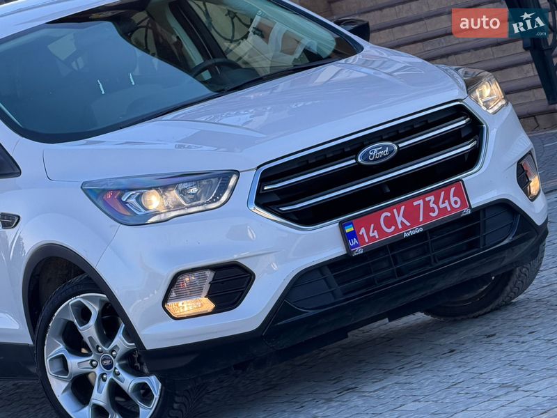 Позашляховик / Кросовер Ford Escape 2018 в Дрогобичі