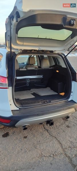 Позашляховик / Кросовер Ford Escape 2015 в Рівному
