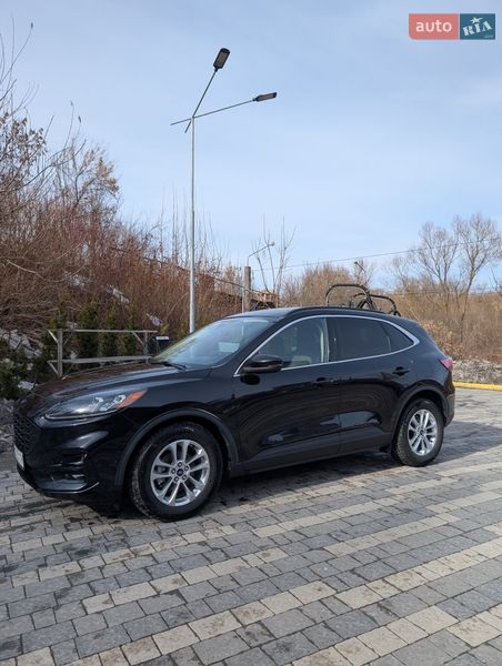 Позашляховик / Кросовер Ford Escape 2020 в Львові