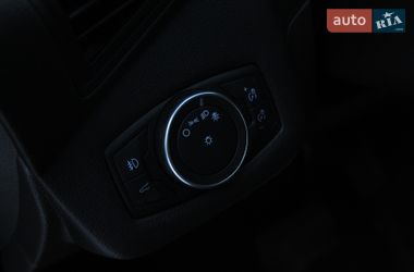 Внедорожник / Кроссовер Ford Escape 2018 в Виннице