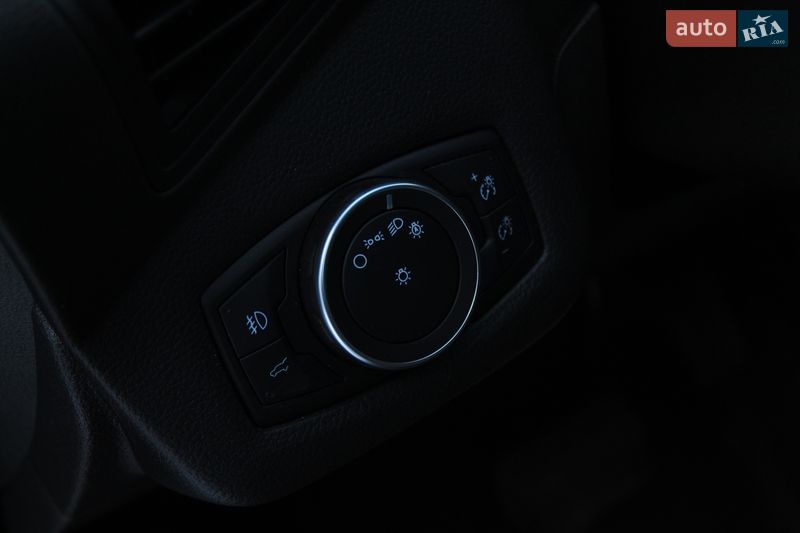 Внедорожник / Кроссовер Ford Escape 2018 в Виннице