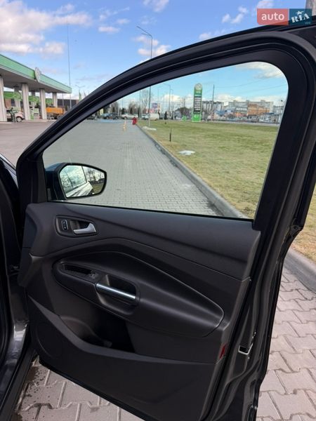 Внедорожник / Кроссовер Ford Escape 2017 в Житомире