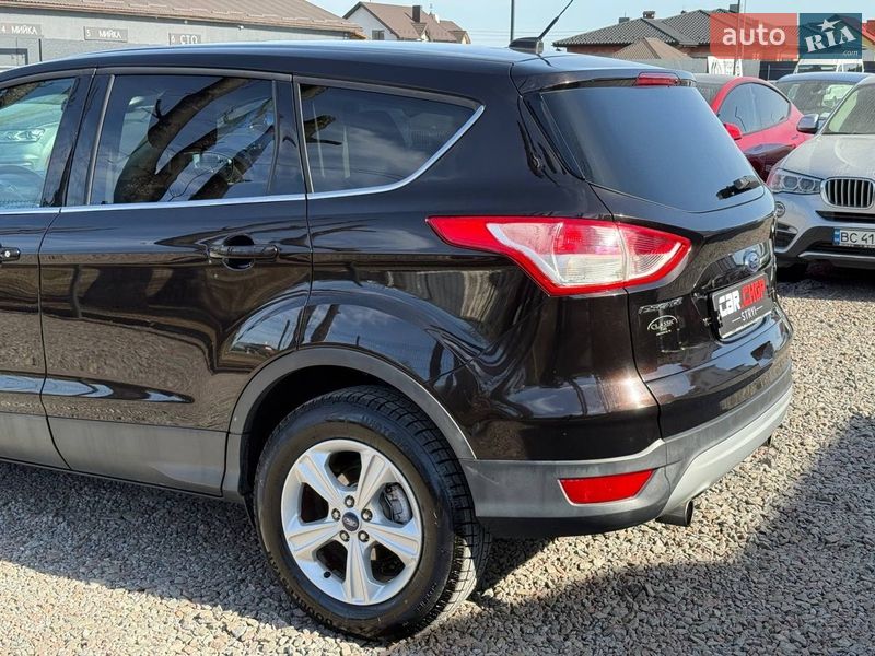 Внедорожник / Кроссовер Ford Escape 2012 в Стрые