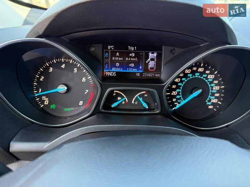 Внедорожник / Кроссовер Ford Escape 2012 в Стрые