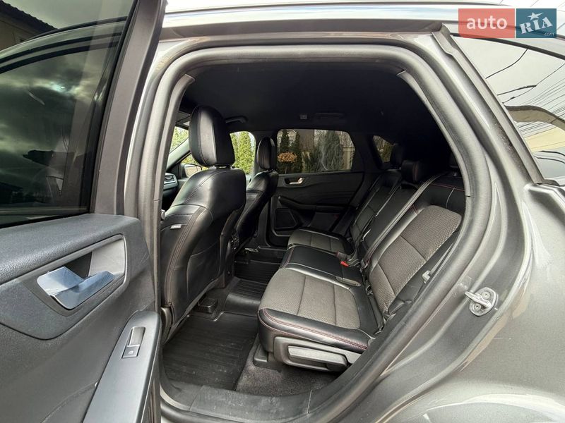 Внедорожник / Кроссовер Ford Escape 2023 в Днепре