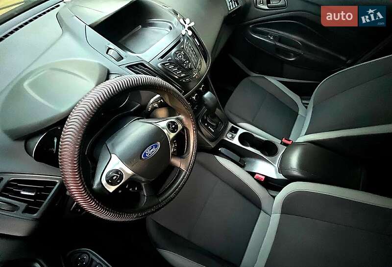 Позашляховик / Кросовер Ford Escape 2014 в Дрогобичі