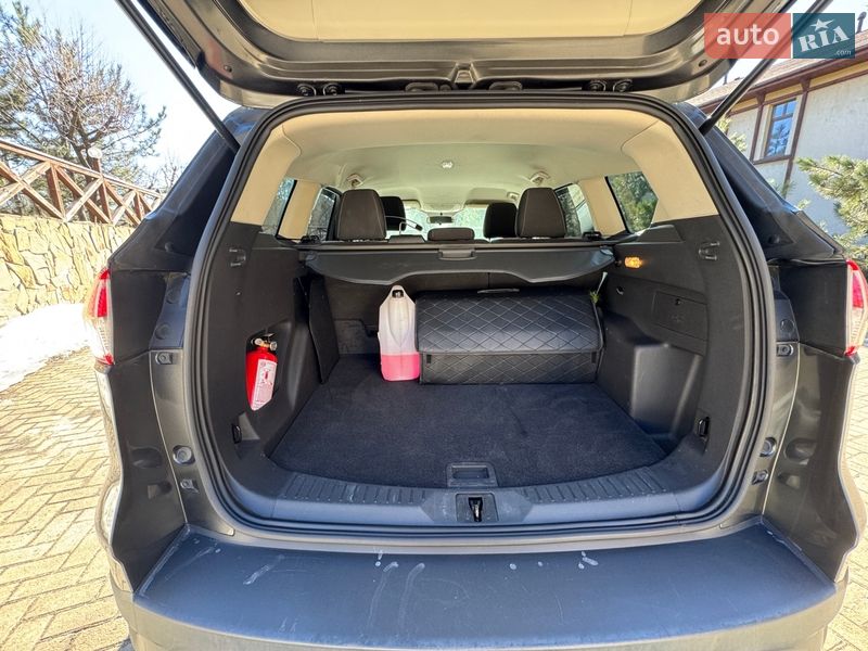 Внедорожник / Кроссовер Ford Escape 2015 в Киеве