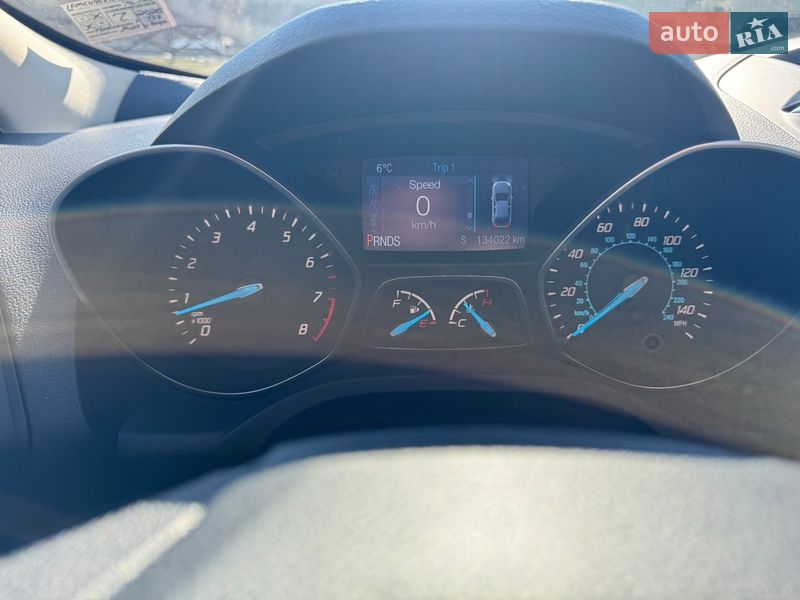 Внедорожник / Кроссовер Ford Escape 2015 в Киеве