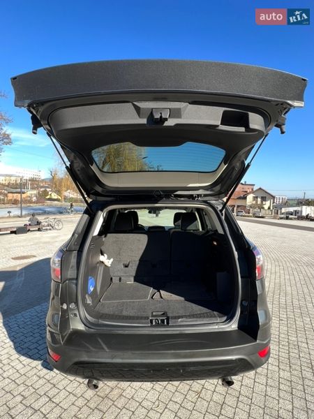 Внедорожник / Кроссовер Ford Escape 2018 в Львове