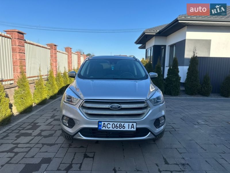 Позашляховик / Кросовер Ford Escape 2018 в Луцьку