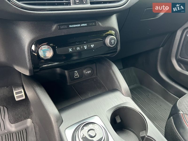 Позашляховик / Кросовер Ford Escape 2024 в Чернігові