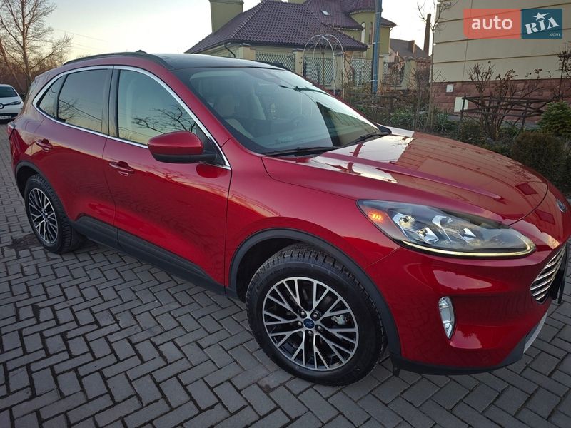 Внедорожник / Кроссовер Ford Escape 2022 в Золочеве