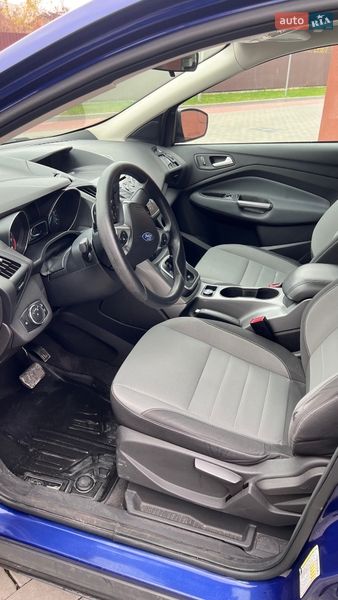 Внедорожник / Кроссовер Ford Escape 2012 в Ивано-Франковске