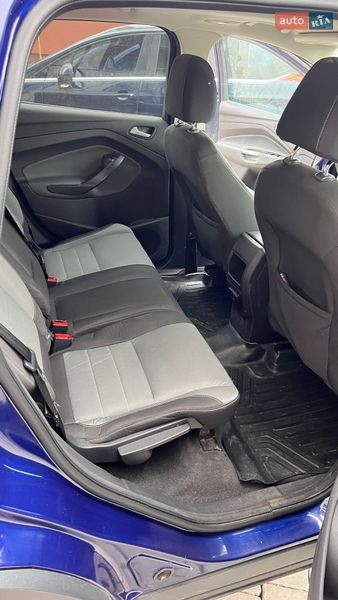 Внедорожник / Кроссовер Ford Escape 2012 в Ивано-Франковске