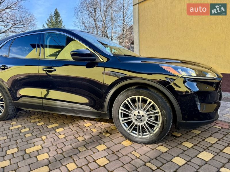 Внедорожник / Кроссовер Ford Escape 2019 в Коломые