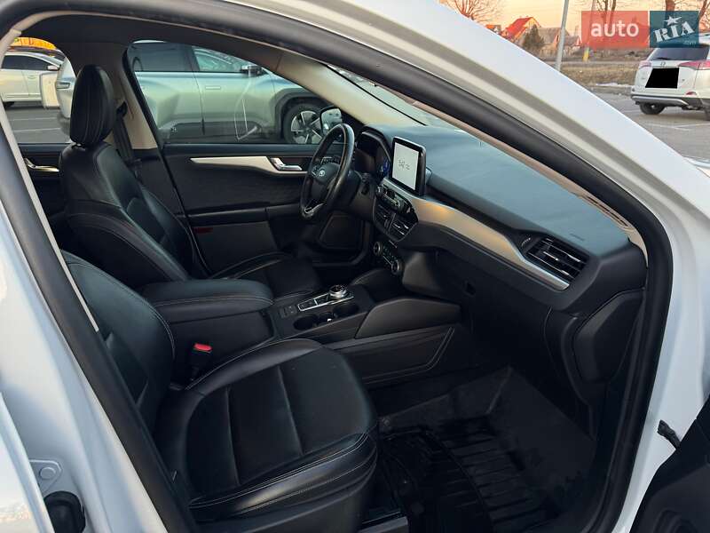 Внедорожник / Кроссовер Ford Escape 2019 в Вышгороде