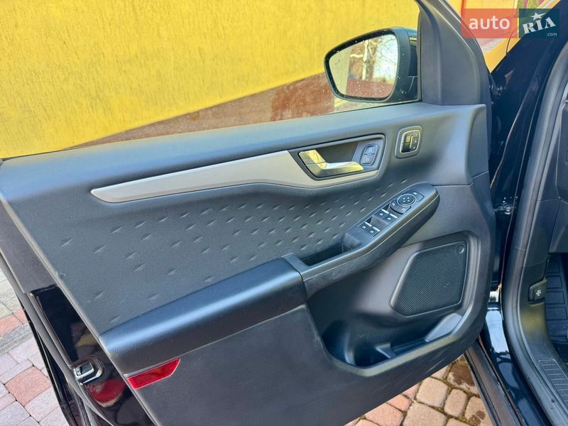 Внедорожник / Кроссовер Ford Escape 2019 в Коломые