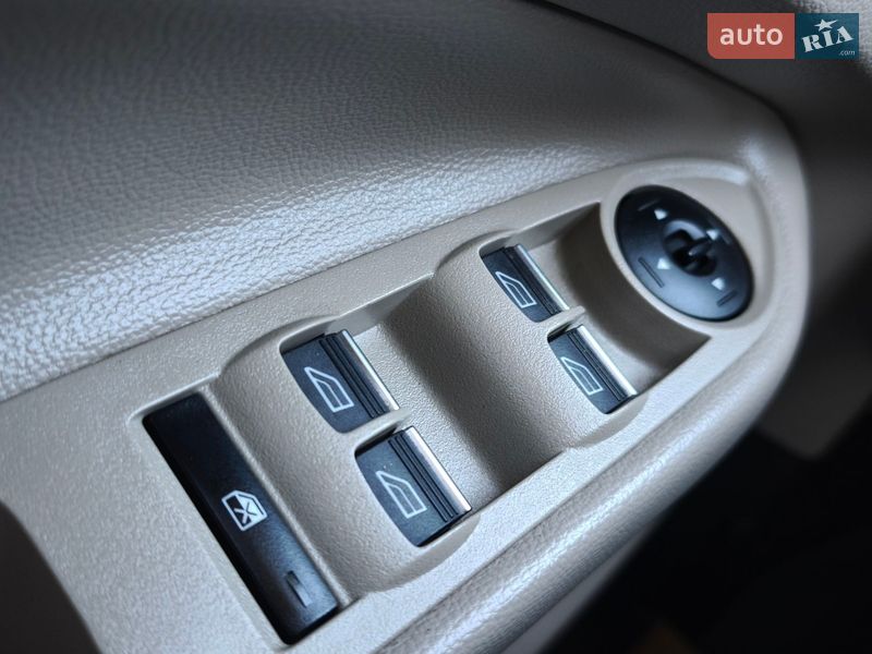 Позашляховик / Кросовер Ford Escape 2017 в Стрию фото 20 Позашляховик / Кросовер Ford Escape 2017 в Стрию