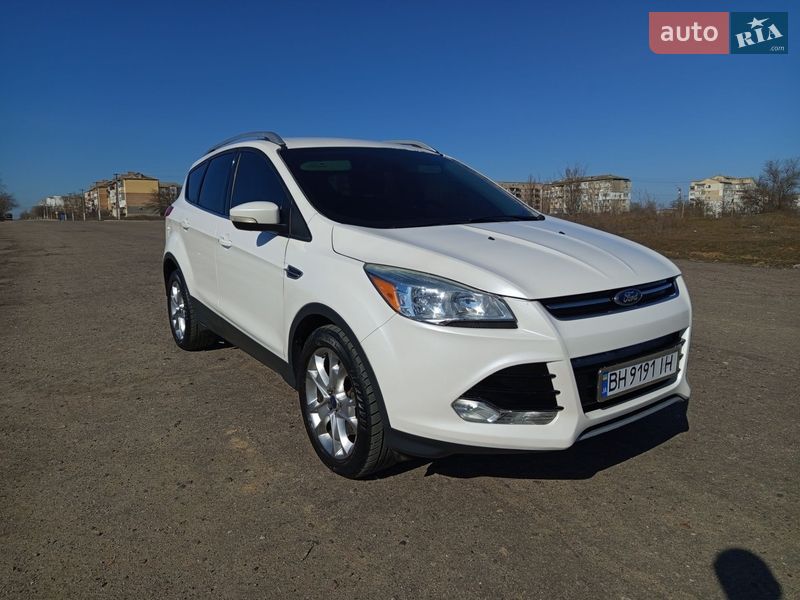 Внедорожник / Кроссовер Ford Escape 2015 в Белгороде-Днестровском