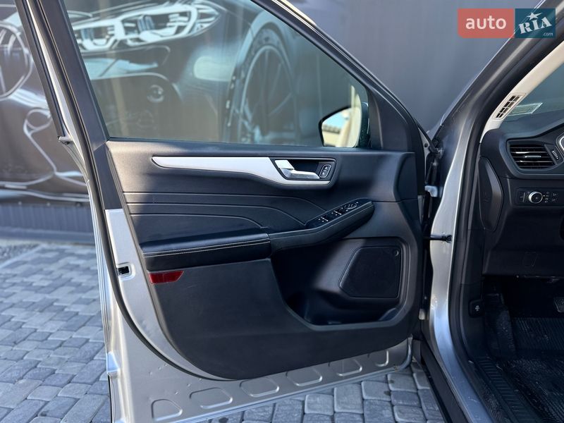 Внедорожник / Кроссовер Ford Escape 2021 в Львове