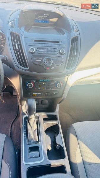 Внедорожник / Кроссовер Ford Escape 2018 в Киеве