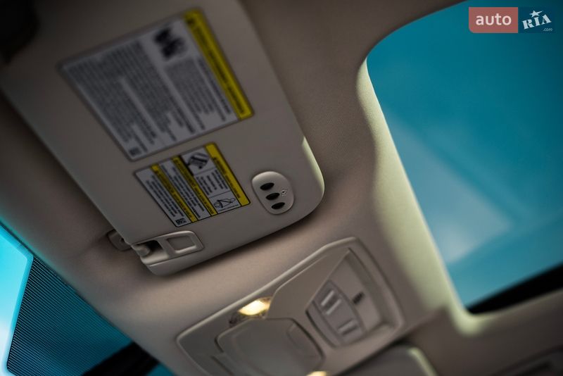 Позашляховик / Кросовер Ford Escape 2016 в Золочеві