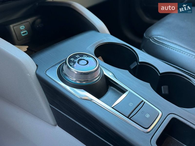 Позашляховик / Кросовер Ford Escape 2023 в Львові