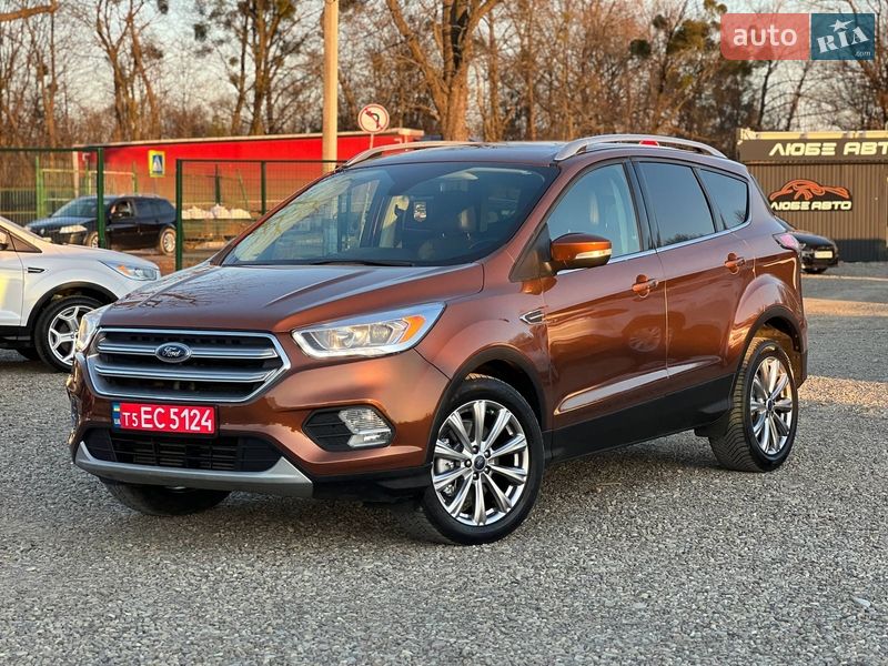 Позашляховик / Кросовер Ford Escape 2017 в Стрию