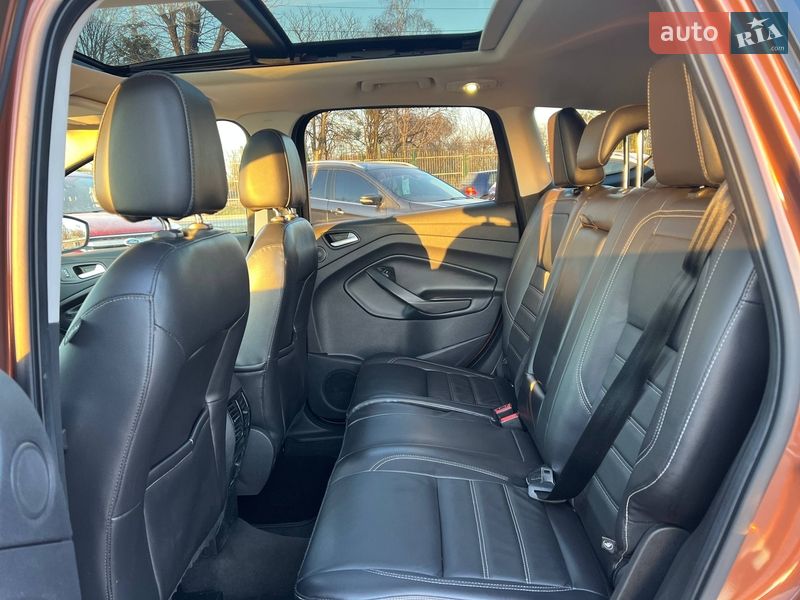 Позашляховик / Кросовер Ford Escape 2017 в Стрию