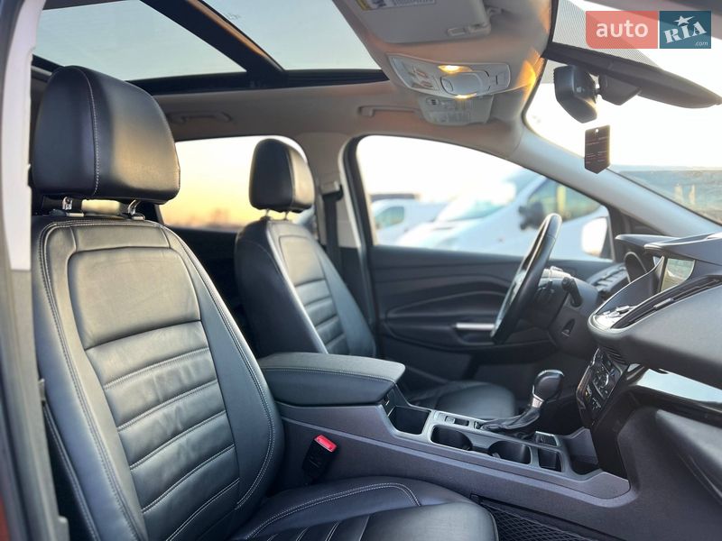 Позашляховик / Кросовер Ford Escape 2017 в Стрию