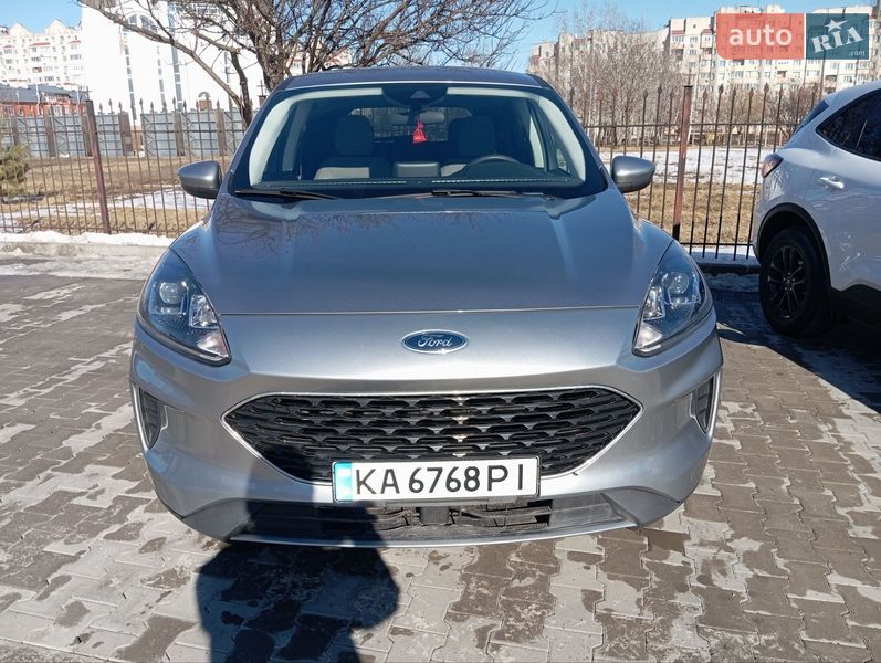 Позашляховик / Кросовер Ford Escape 2021 в Бучі