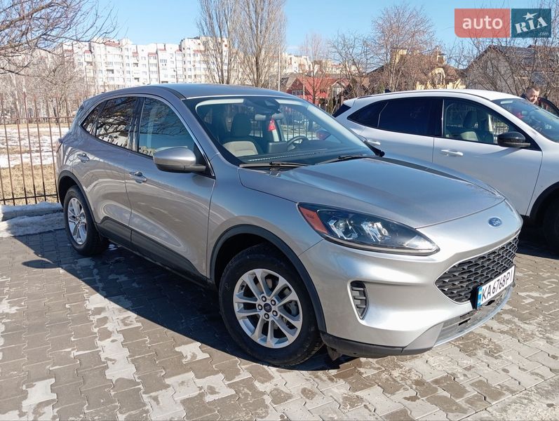 Позашляховик / Кросовер Ford Escape 2021 в Бучі