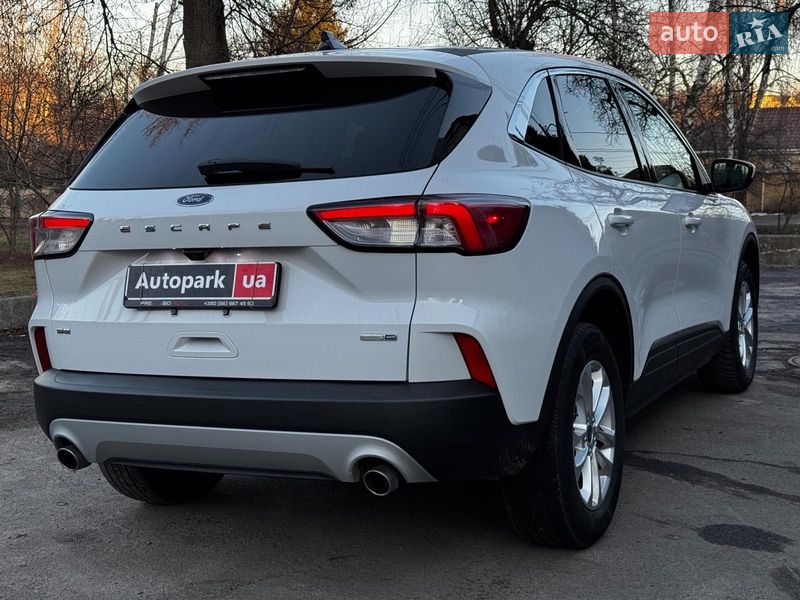 Внедорожник / Кроссовер Ford Escape 2019 в Киеве