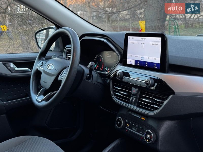 Внедорожник / Кроссовер Ford Escape 2019 в Киеве