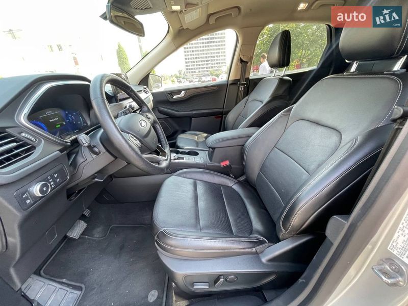 Позашляховик / Кросовер Ford Escape 2020 в Києві