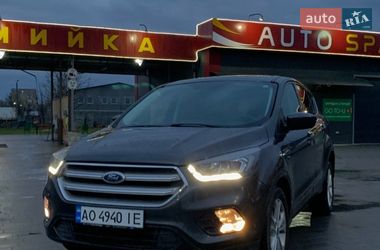 Внедорожник / Кроссовер Ford Escape 2017 в Виноградове