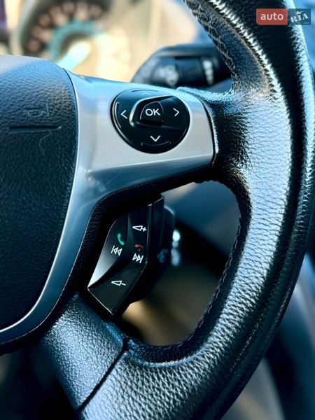 Внедорожник / Кроссовер Ford Escape 2014 в Одессе