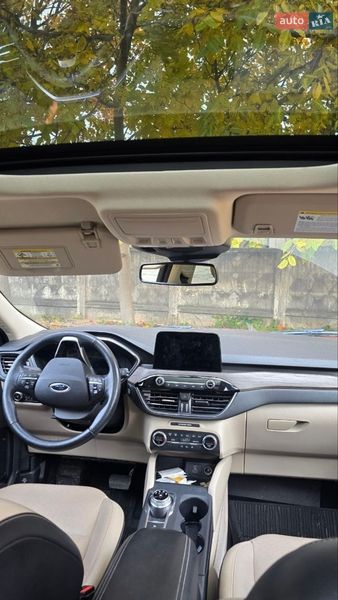 Внедорожник / Кроссовер Ford Escape 2020 в Луцке