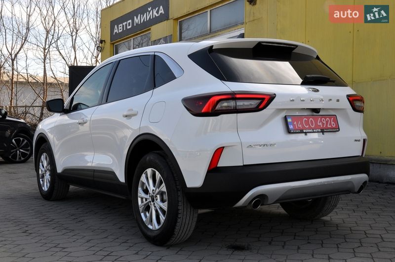 Позашляховик / Кросовер Ford Escape 2023 в Львові