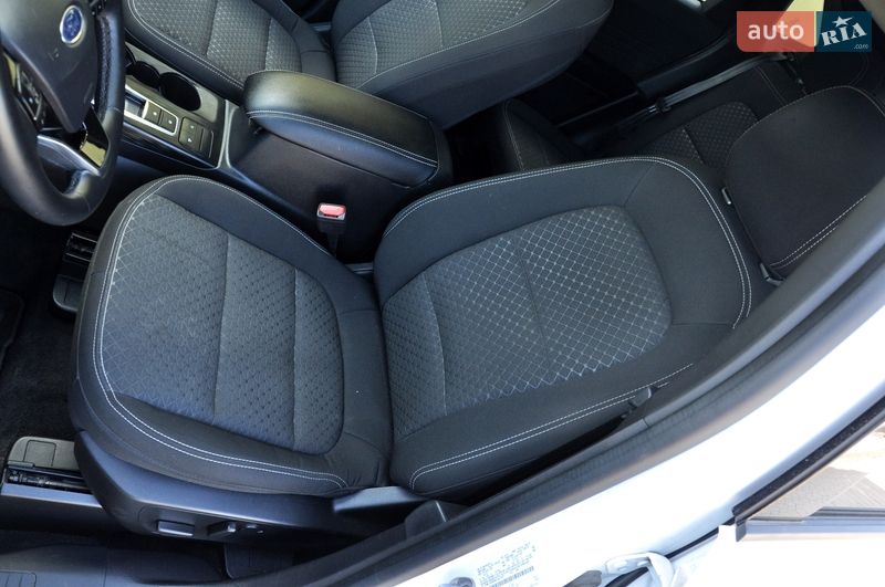 Позашляховик / Кросовер Ford Escape 2023 в Львові