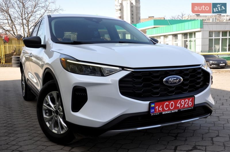 Позашляховик / Кросовер Ford Escape 2023 в Львові