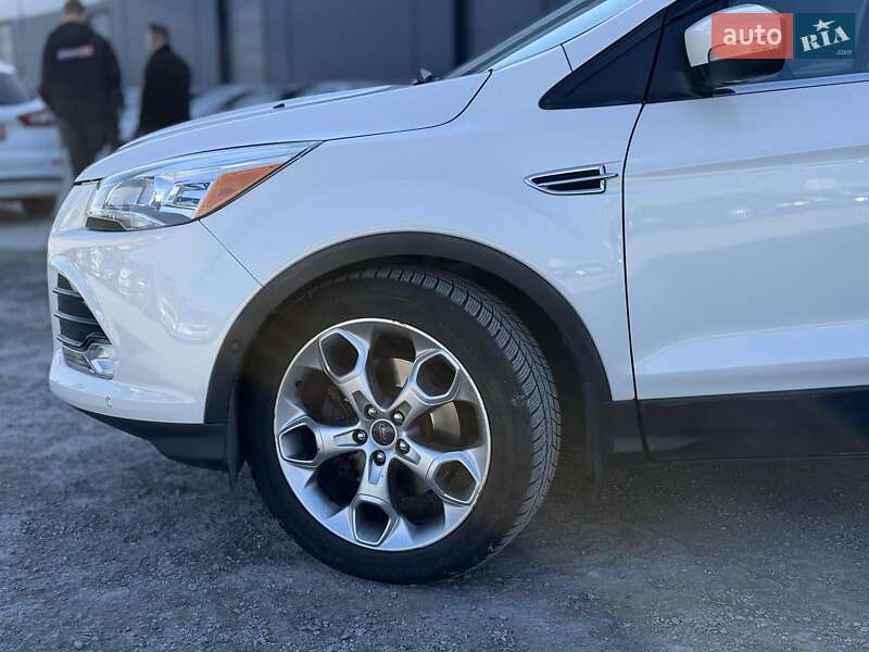 Внедорожник / Кроссовер Ford Escape 2014 в Львове