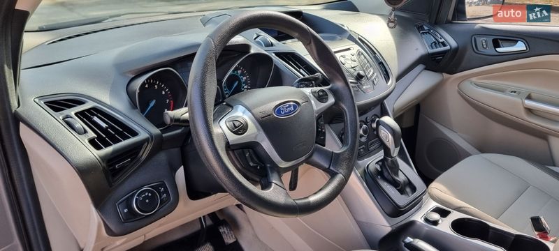 Внедорожник / Кроссовер Ford Escape 2014 в Черновцах