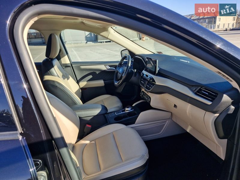 Внедорожник / Кроссовер Ford Escape 2019 в Киеве фото 7 Внедорожник / Кроссовер Ford Escape 2019 в Киеве