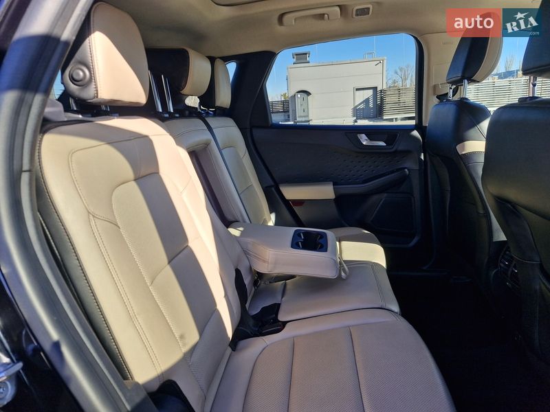 Внедорожник / Кроссовер Ford Escape 2019 в Киеве фото 8 Внедорожник / Кроссовер Ford Escape 2019 в Киеве