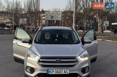 Внедорожник / Кроссовер Ford Escape 2018 в Запорожье