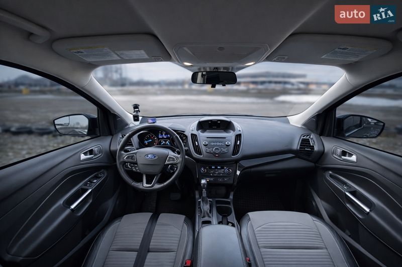 Внедорожник / Кроссовер Ford Escape 2017 в Львове