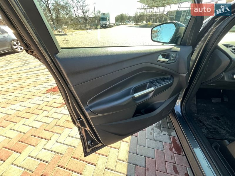 Внедорожник / Кроссовер Ford Escape 2018 в Белой Церкви