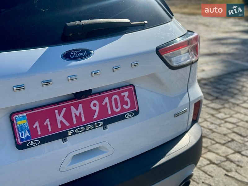 Позашляховик / Кросовер Ford Escape 2020 в Кременчуці